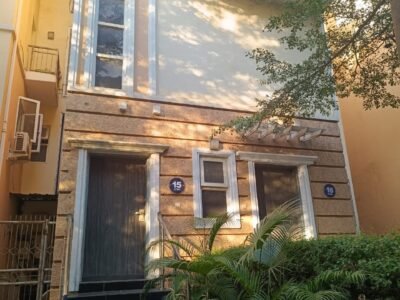 Luxury 4 Bedroom Maisonette