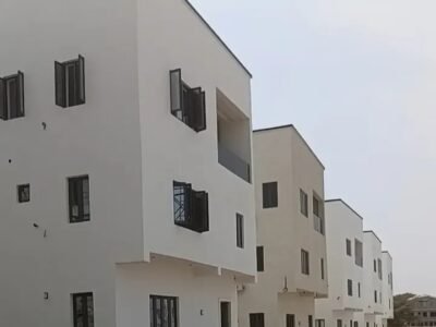 Deluxe 5-Bedroom Fully Detached Triplex in Mabushi, Abuja